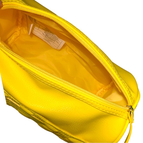 NEW Elizabeth Arden Sunshine Yellow Barrel Style Makeup Bag Large Cosmetic Case - Picture 9 of 11